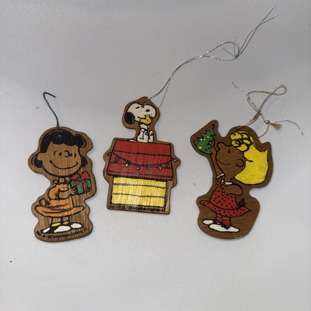 Lot of 3 Vintage PEANUTS Wooden Double-Sided Christmas Ornaments‎